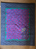 Amish wall hanging quilt